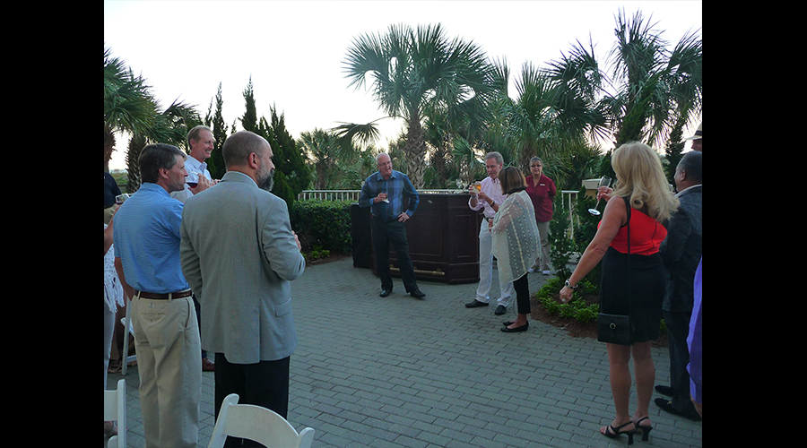 People mingling during Florida Summit banquet